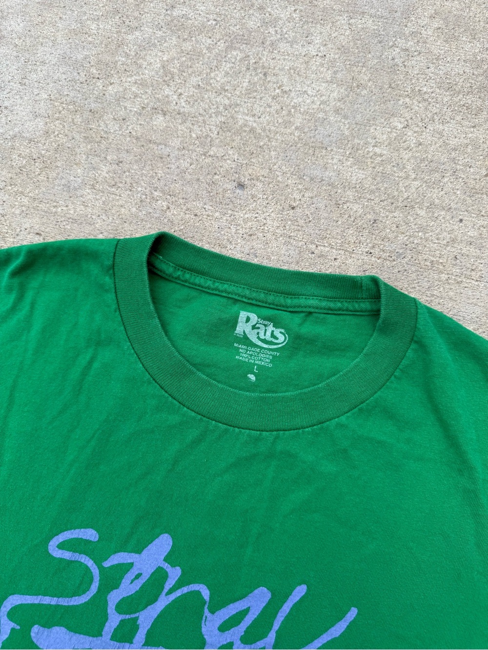 Stray Rats Graffiti Script Tee - Picture 6 of 6